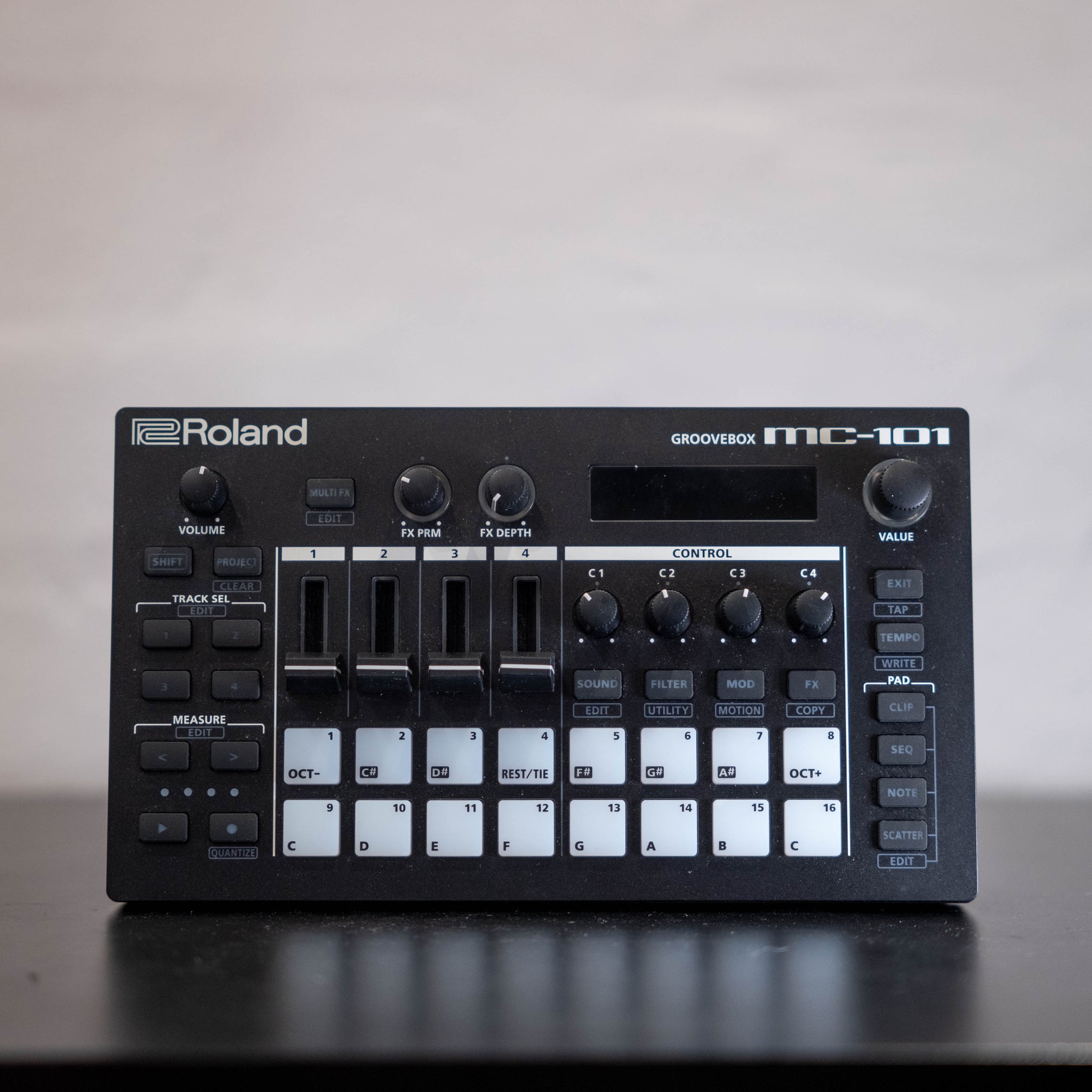 Roland MC101 Groovebox (B-Stock)