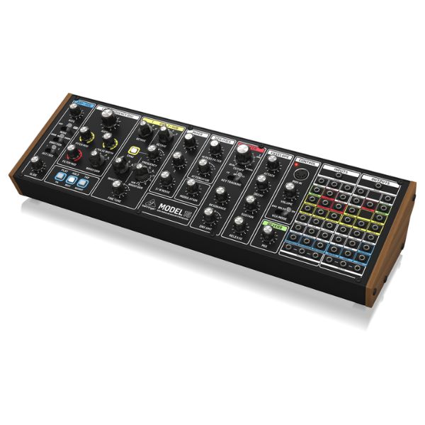 Behringer Model 15 (Slant)