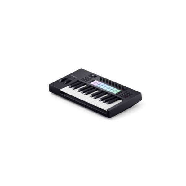 Novation Launchkey 25 MK4 (Offset)