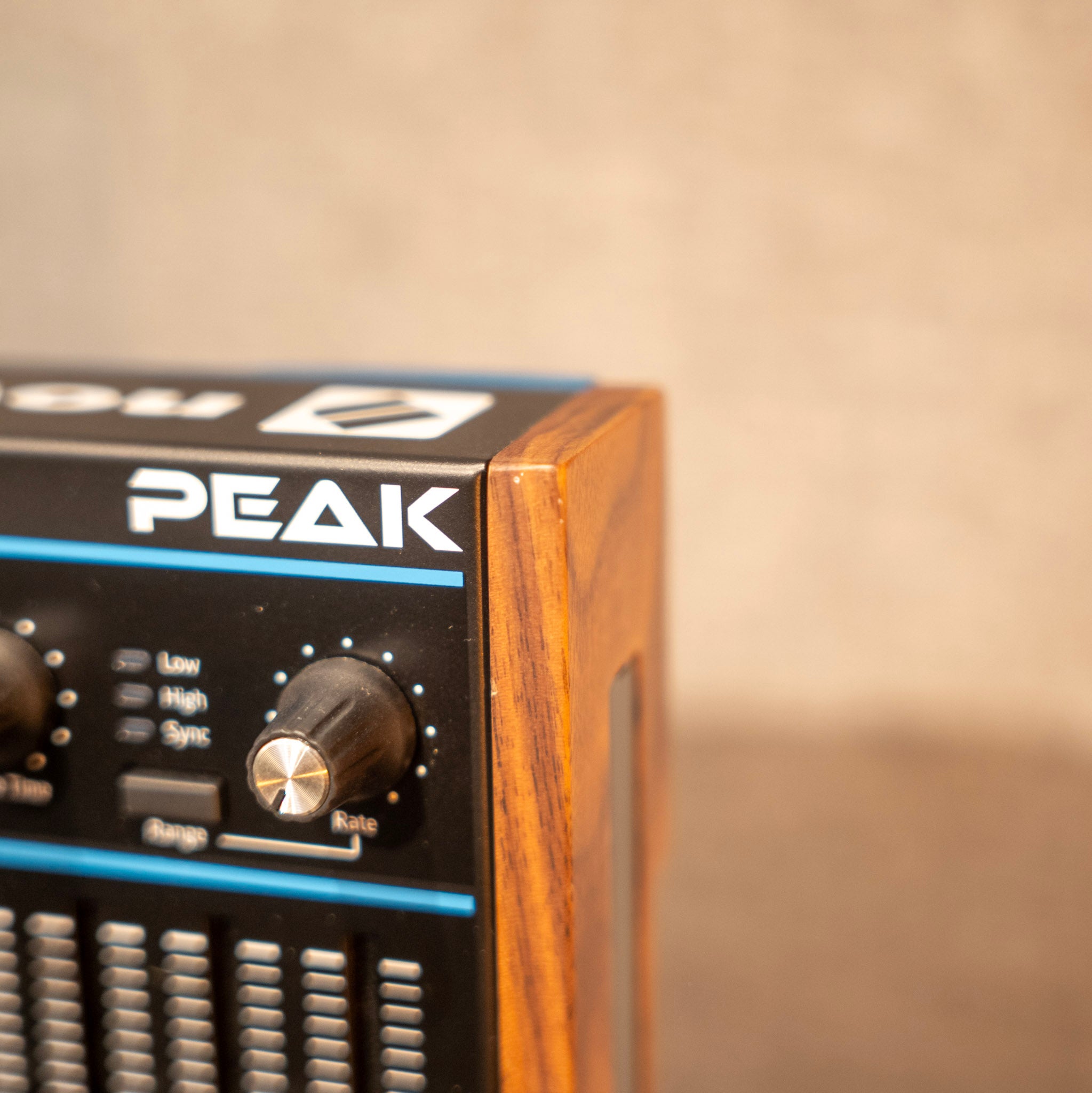 Novation Peak (Pre-Owned) - Corner