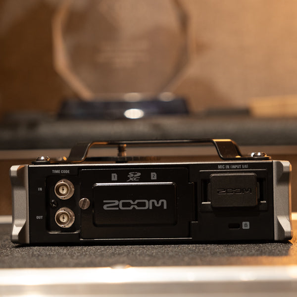 Zoom F4 (Ex-Demo) - Back